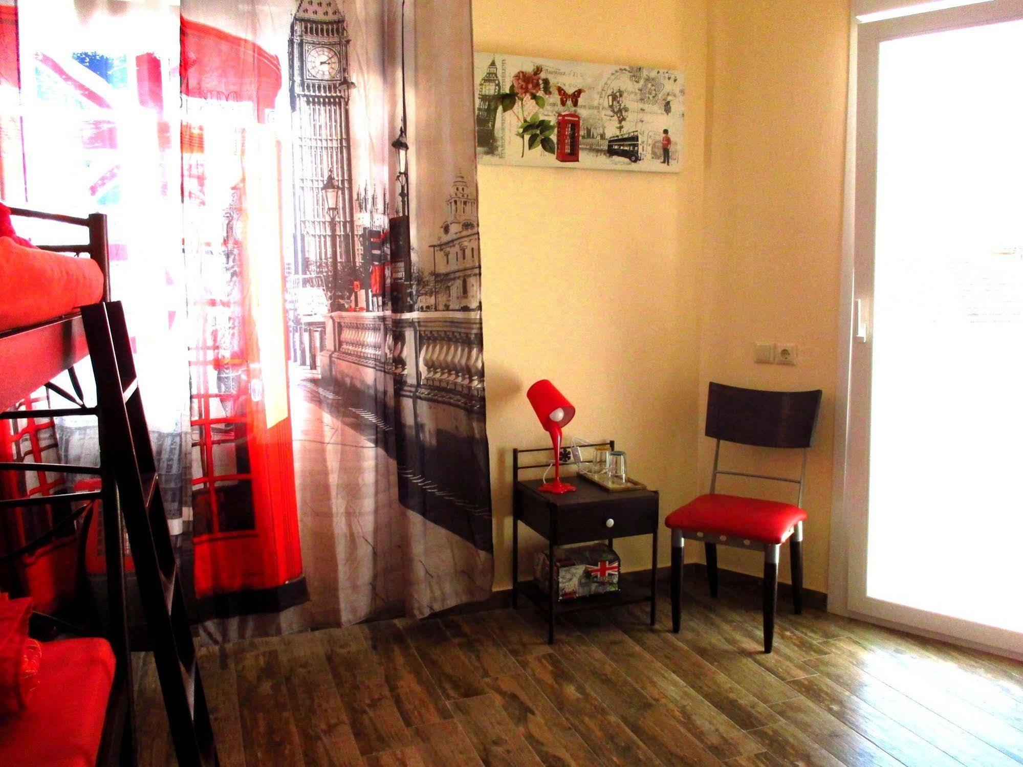 טריקלה Nomads Rooms מראה חיצוני תמונה